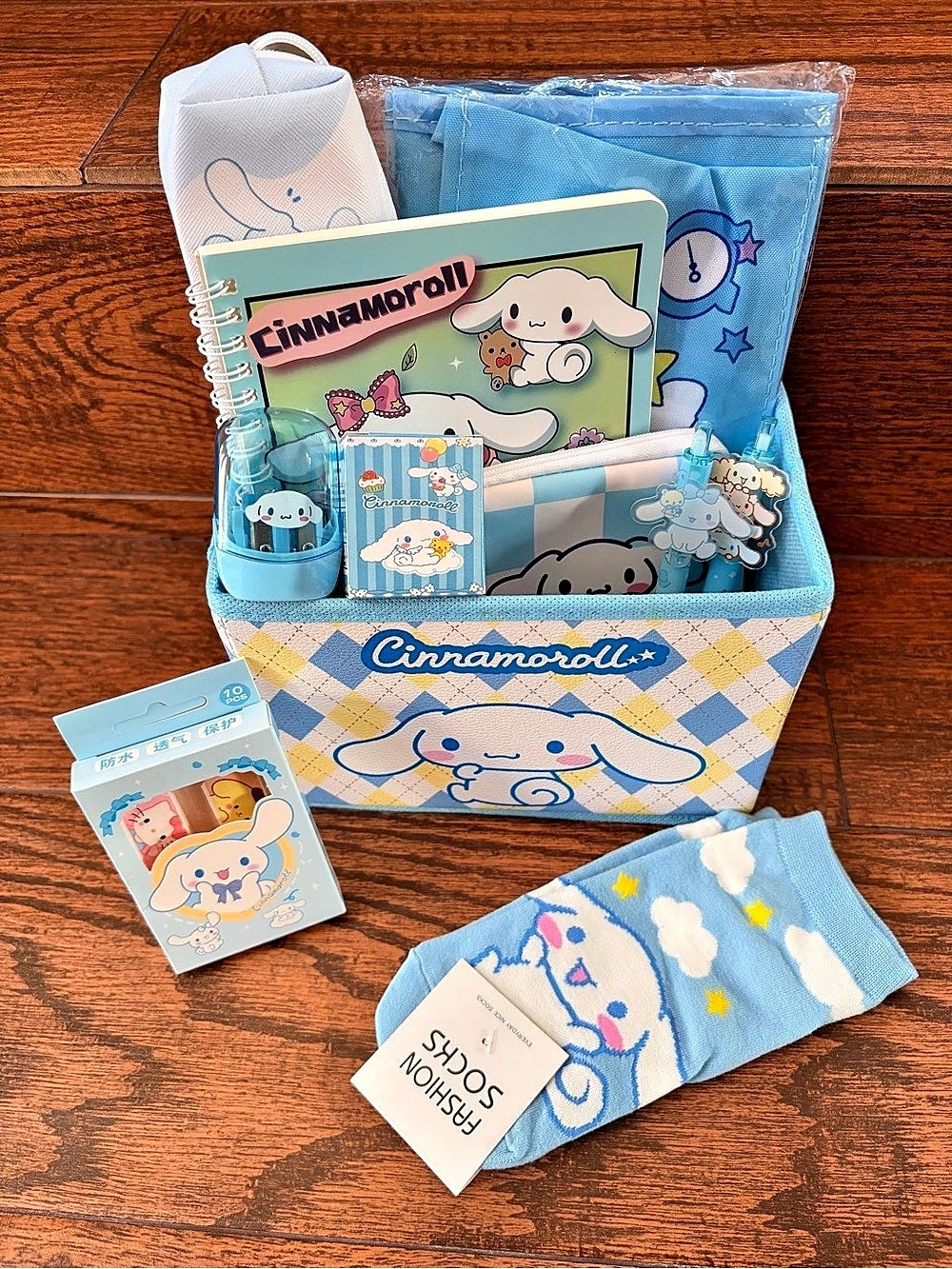 11-Piece Cinnamoroll Storage, Stationery & Accessories Gift Set Bundle